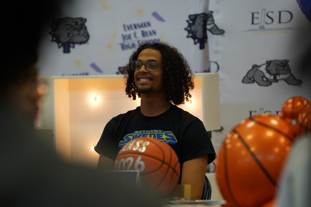 Everman ISD+basketballSigning-2