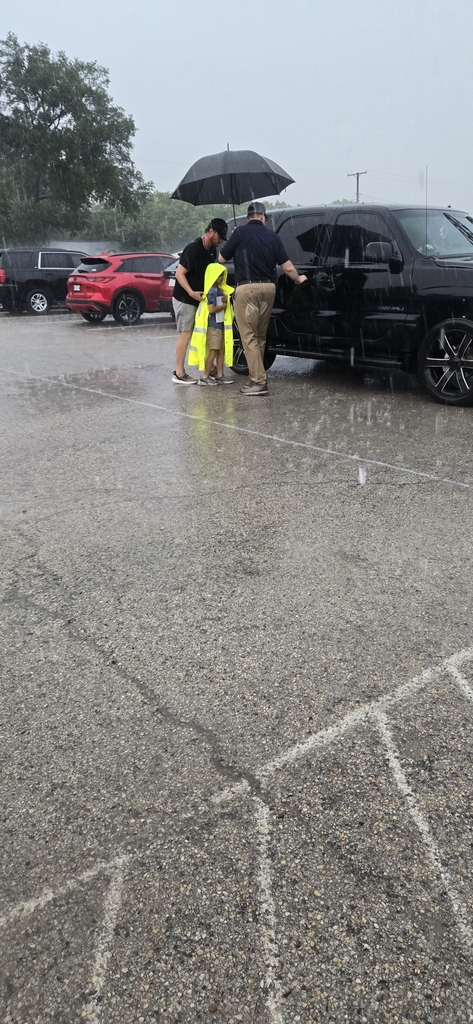 The Hommel crew shows up, rain or shine. Thank you to our students and families who were patient and understanding during the dismissal downpour.  