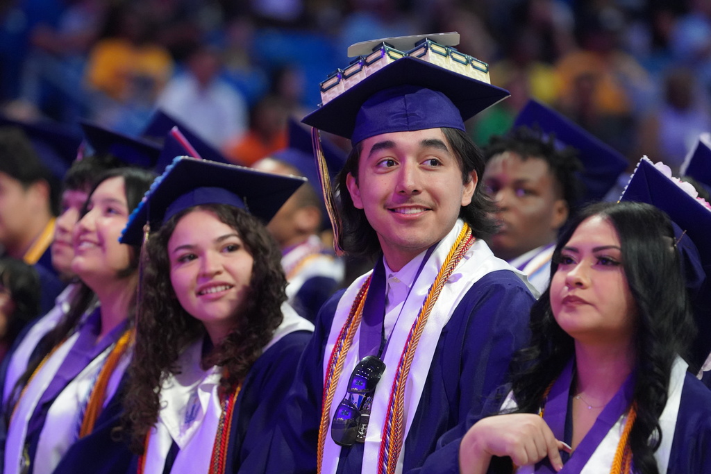 Everman ISD+GraduationCeremony2