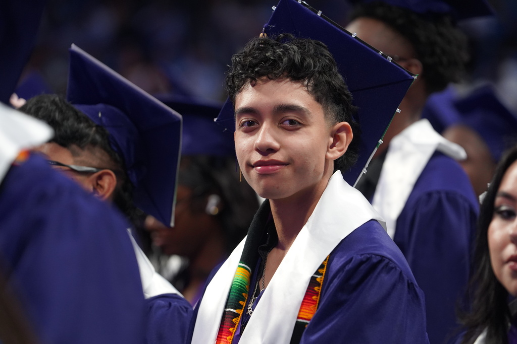 Everman ISD+GraduationCeremony10