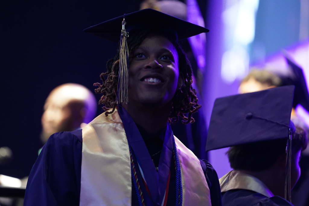 Everman ISD+GraduationCeremony2-7