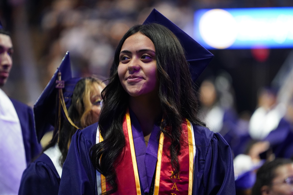 Everman ISD+GraduationCeremony2-9