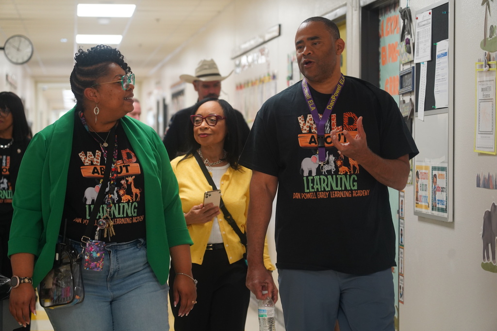 Everman ISD+DanPowell Marc A. Veasey5
