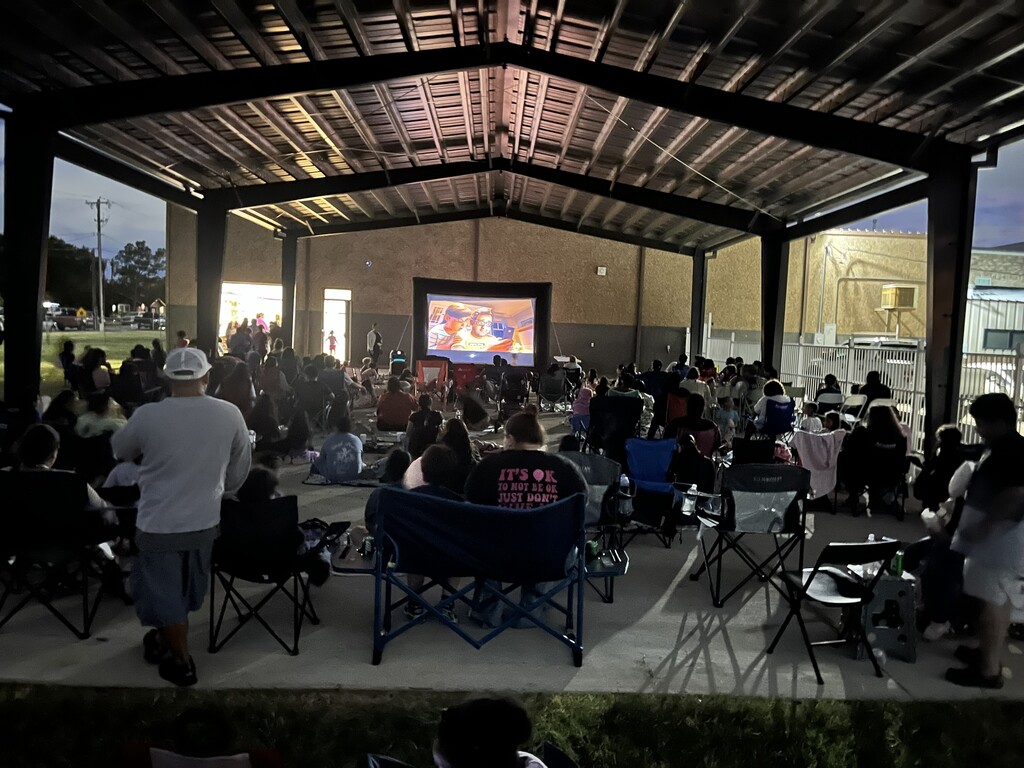 We want to thank all of the families that attended our movie night! 