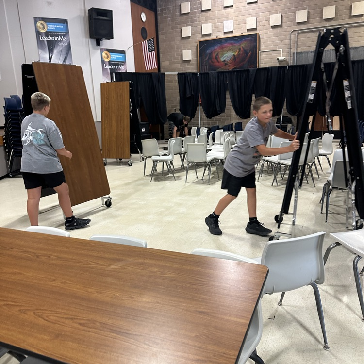 kids helping