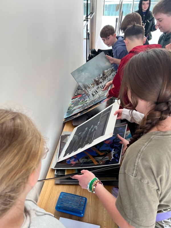 MS GT went to the Crystal Bridge art museum 