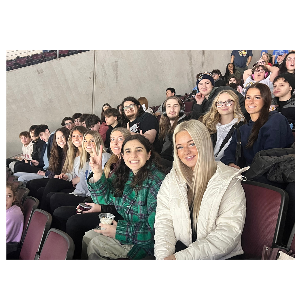 students at the Otters game