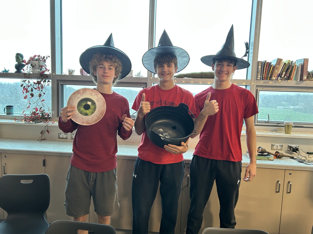 Macbeth, Lady Macbeth, witches, thanes, and Banquo's ghost took over Honors English 2.