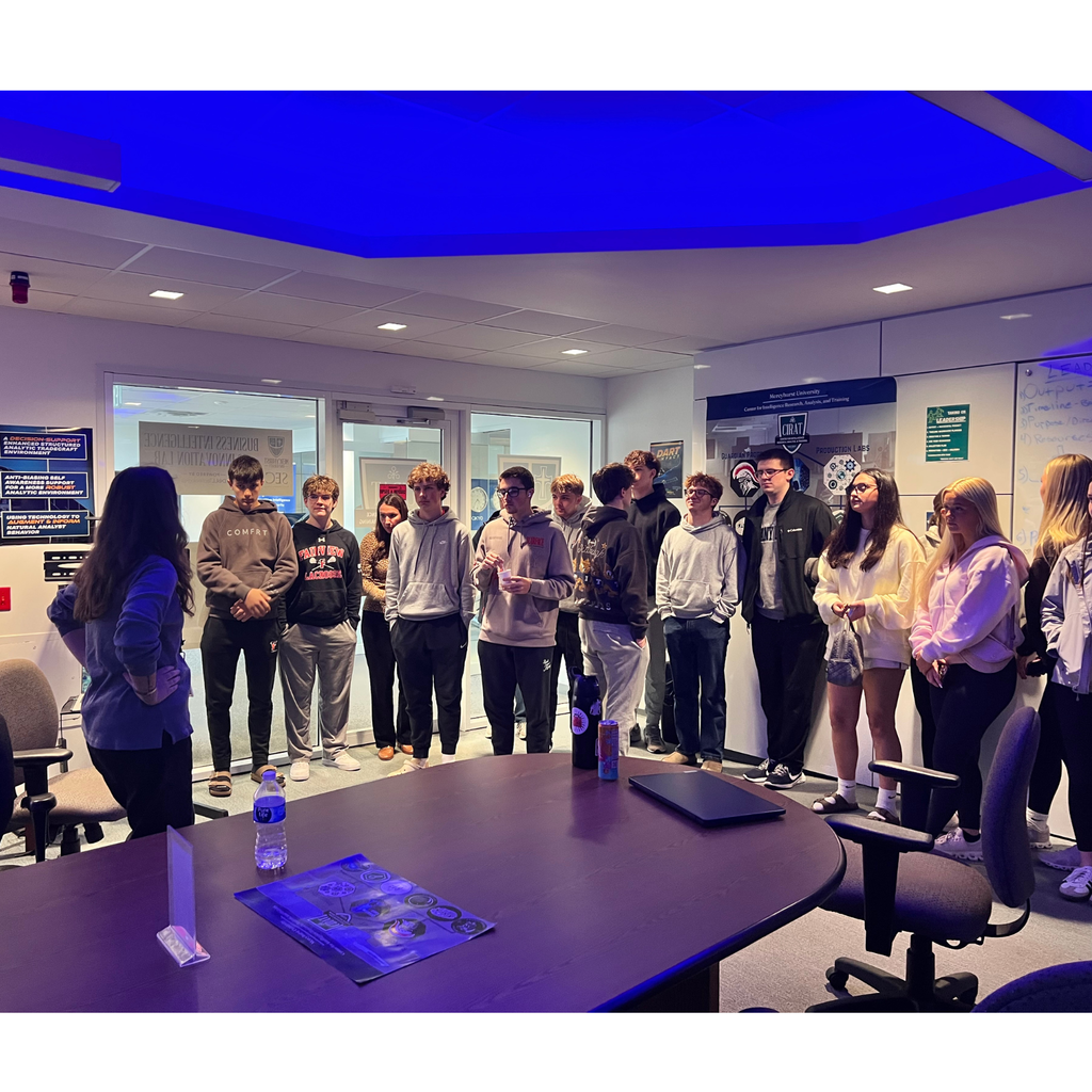 The Pre-Law and 9/11 classes recently toured the Mercyhurst University Intelligence Studies Department. 