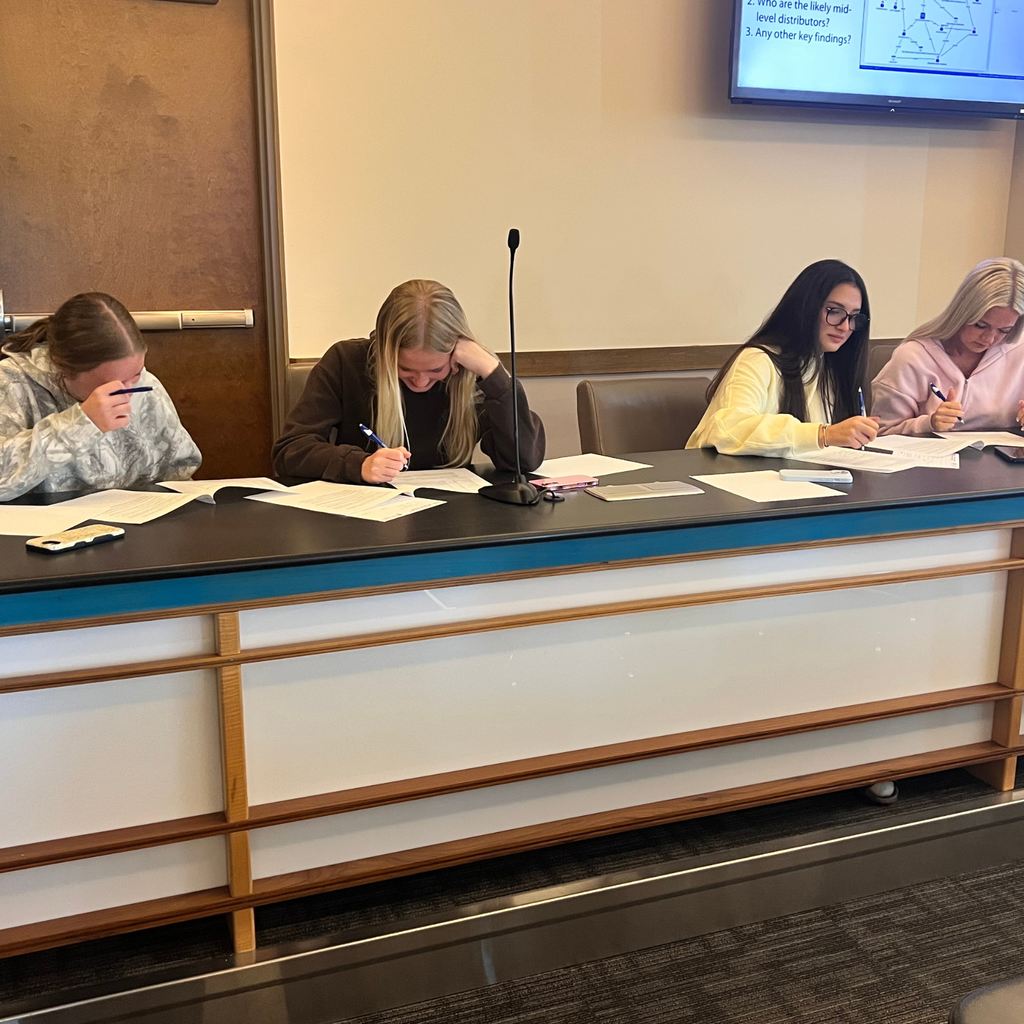 The Pre-Law and 9/11 classes recently toured the Mercyhurst University Intelligence Studies Department. 