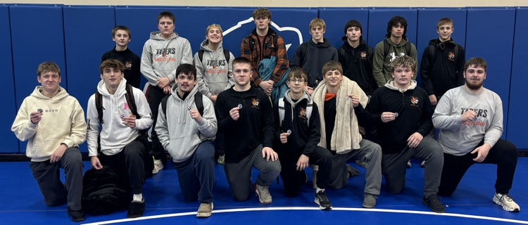 🤼♂️🐅🤼♀️