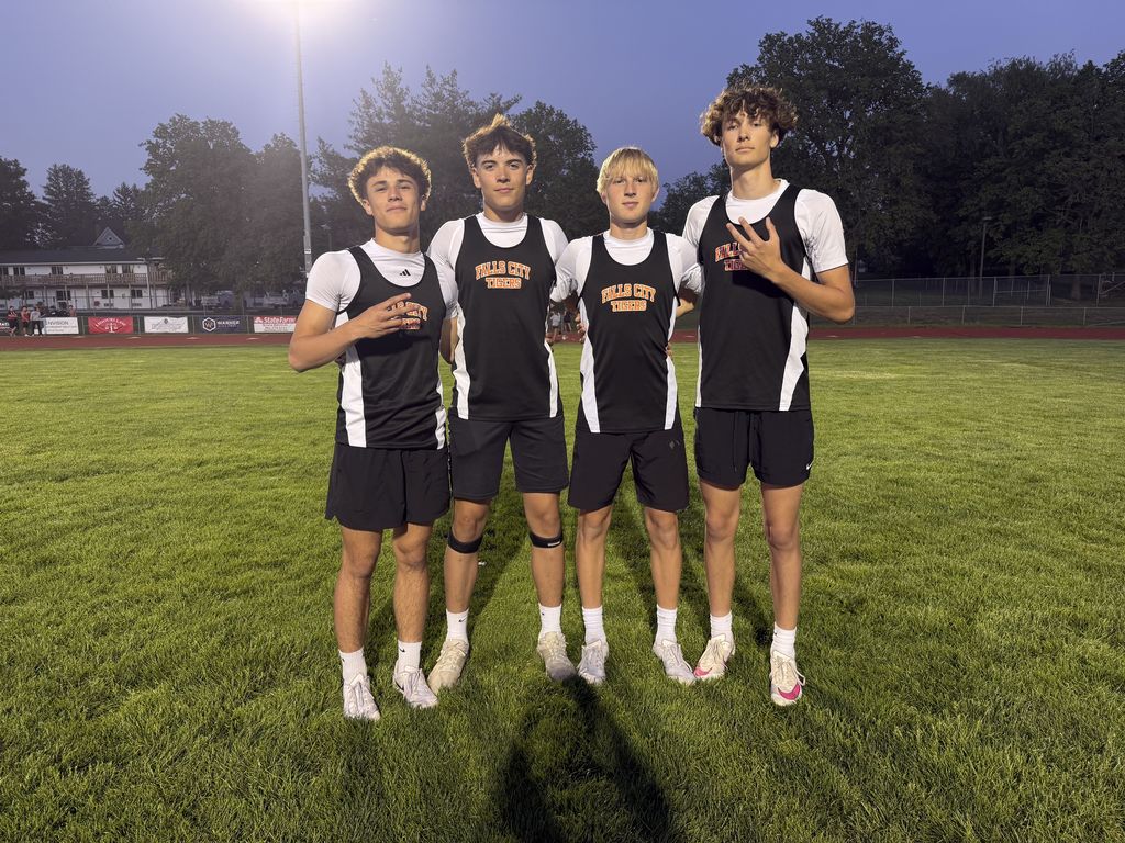 4x100
