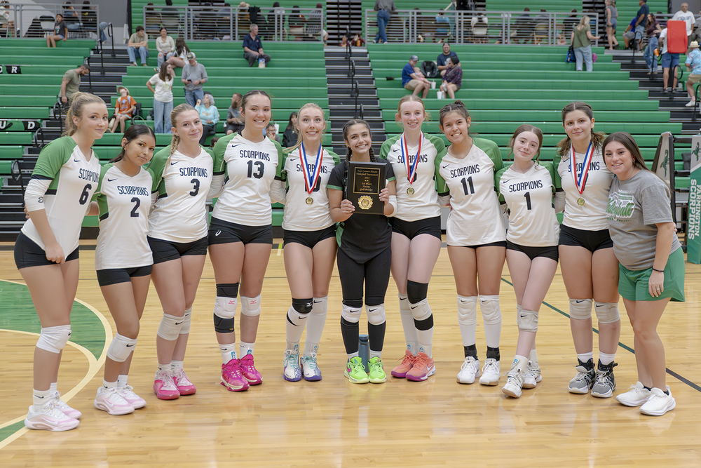 FHS Wins the Four Corners Honors Volleyball Tournament