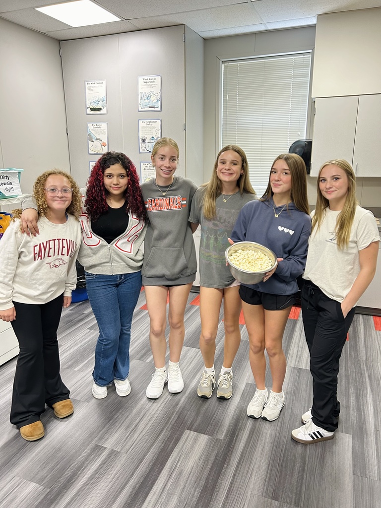 Students in FAC with popcorn