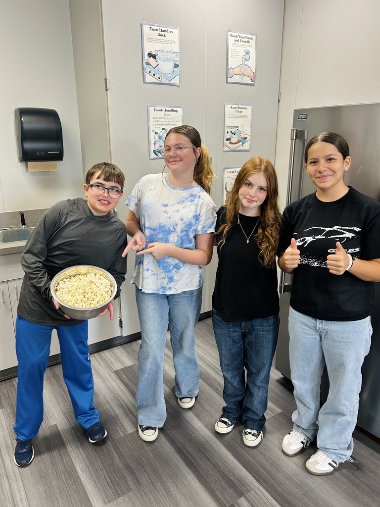 Students in FAC with popcorn