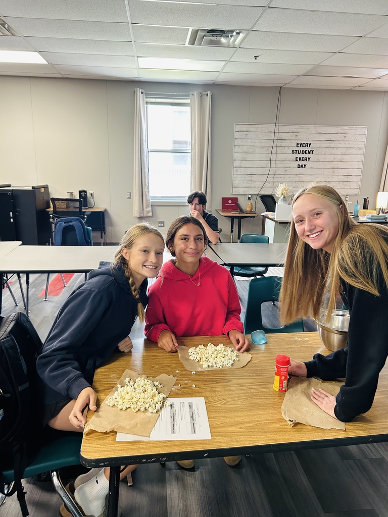 Students in FAC with popcorn