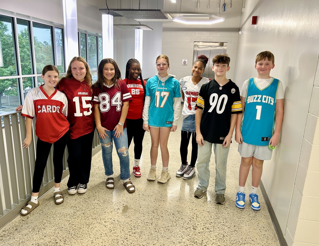 Students wearing jerseys on Jersey Day