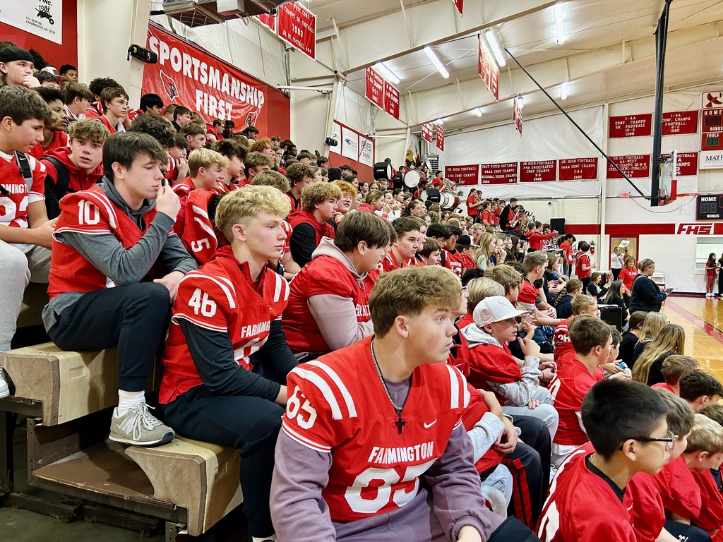 students at FJHS pep rally