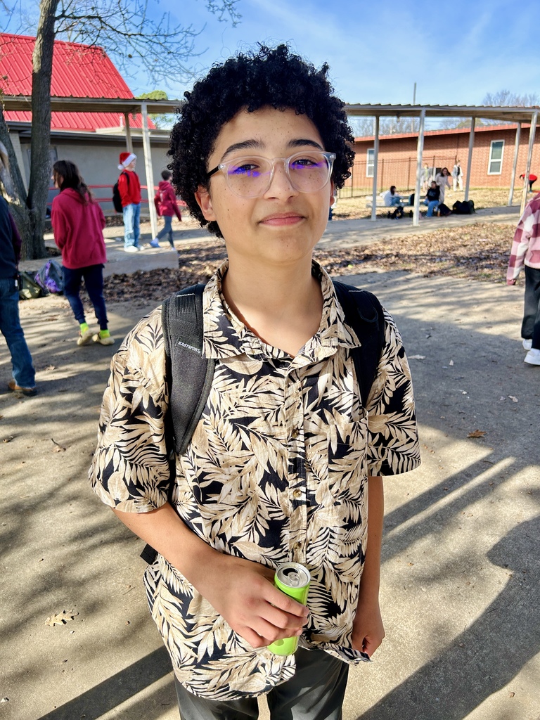 Student during Hawaiian day