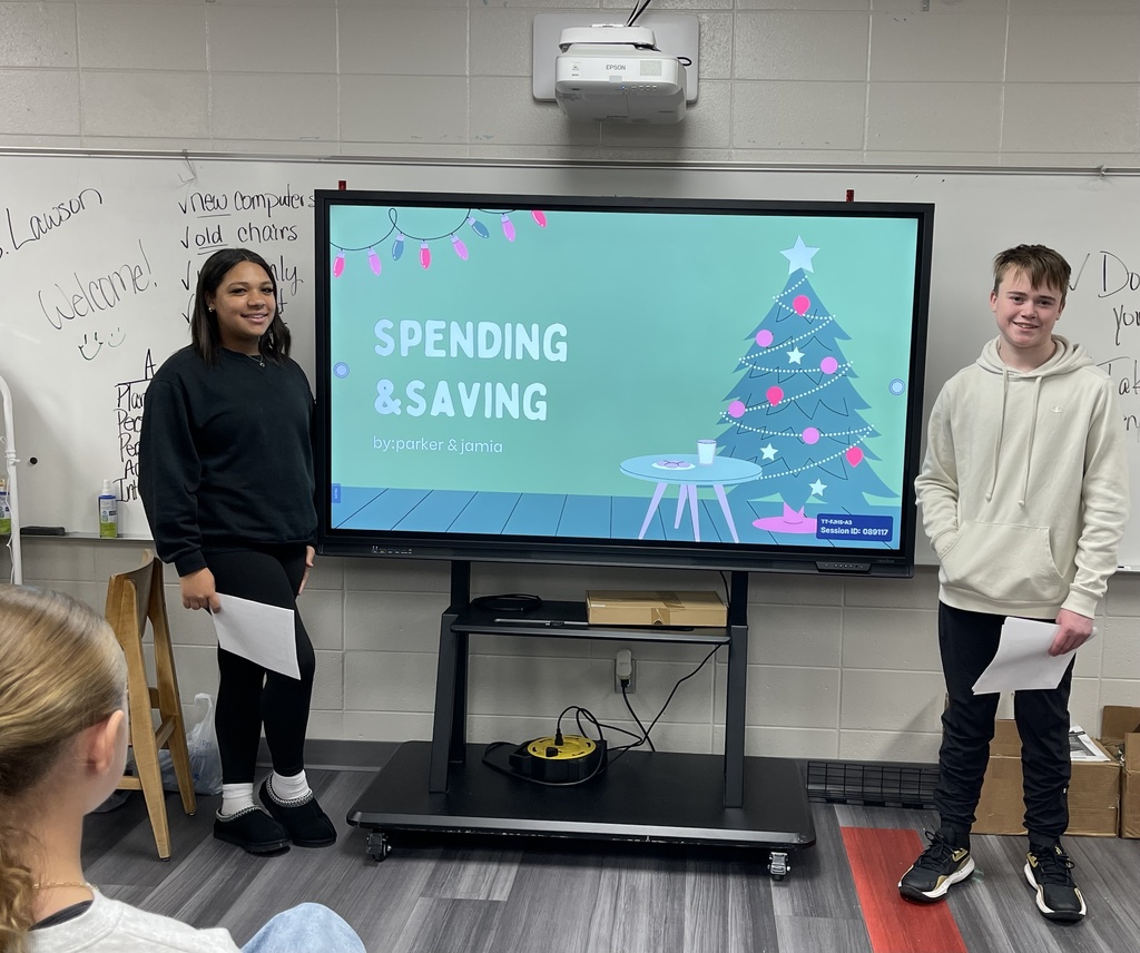 Students presenting in Personal Finance class