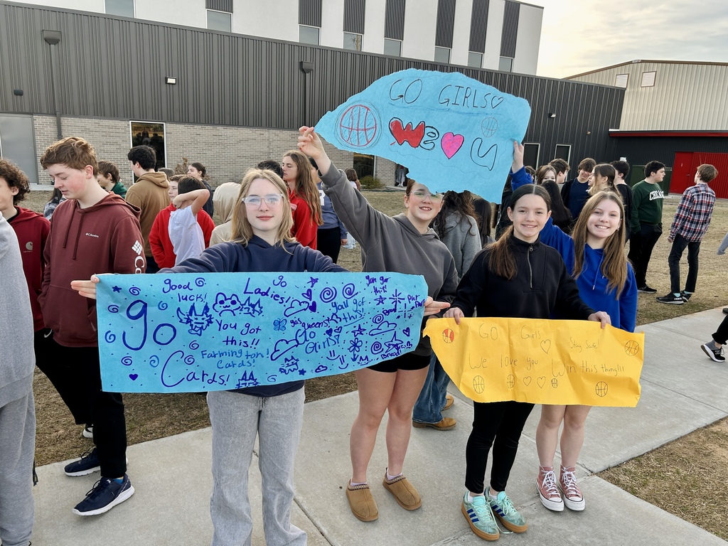 Students at FJHS send-off