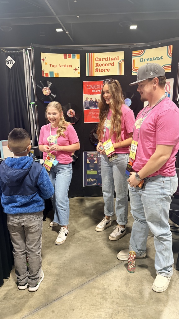 students presenting to other students