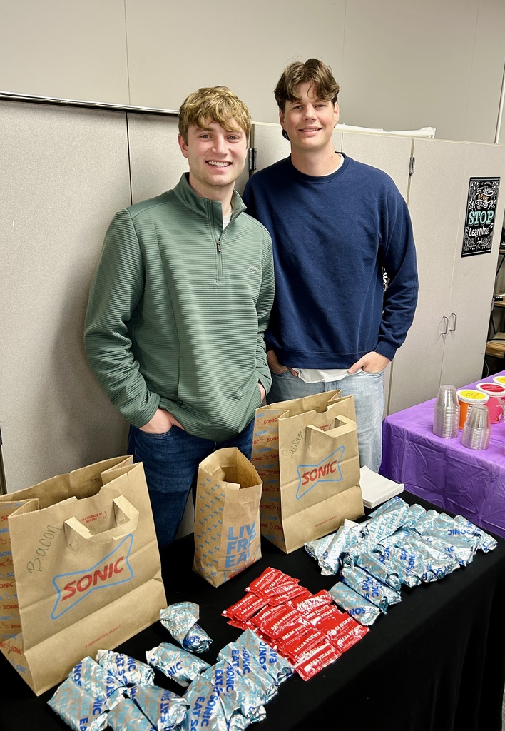 Cross Church Farmington members posing for photo