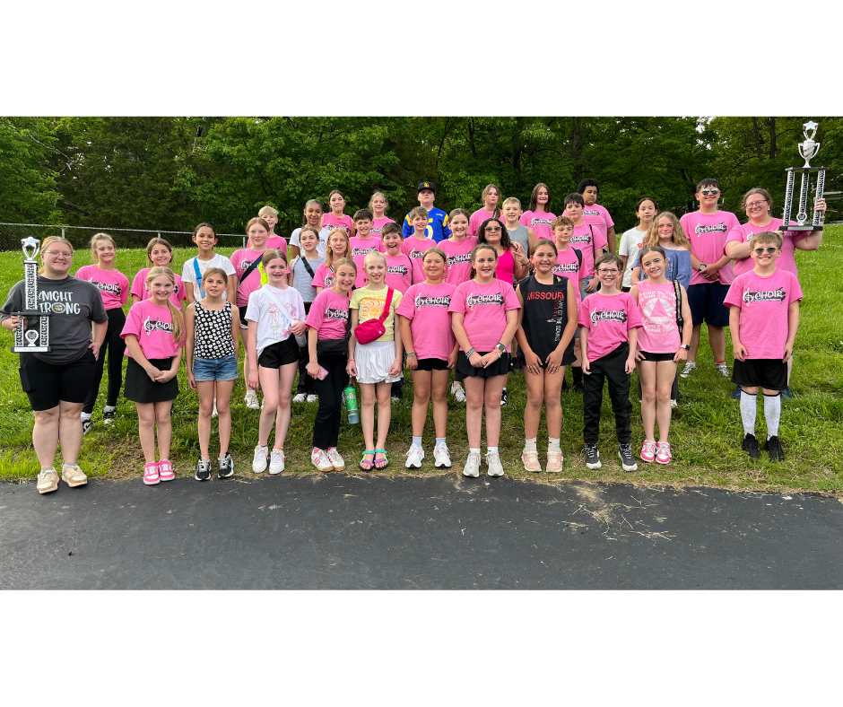 Lincoln Honor Choir at Six Flags with Trophy