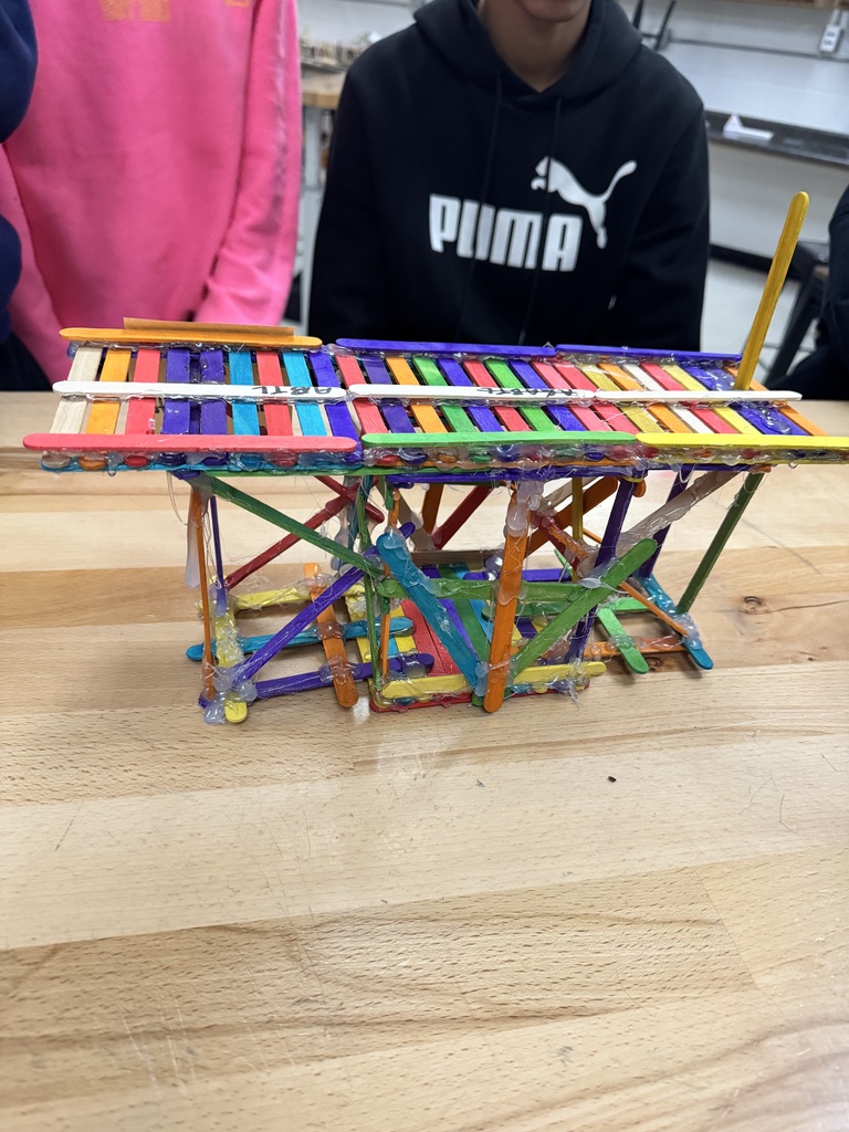 side view of a weight bearing bridge