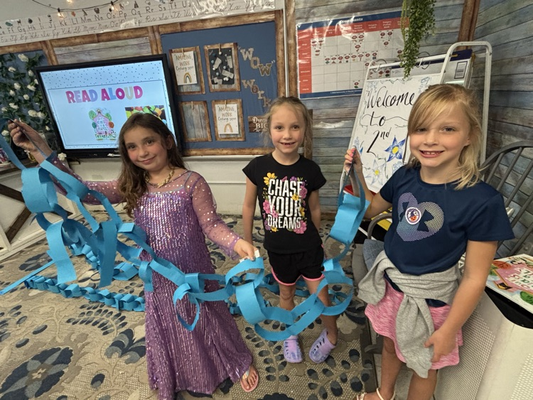 students building paper chain
