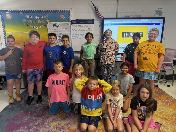 Students dressed in Spirit wear