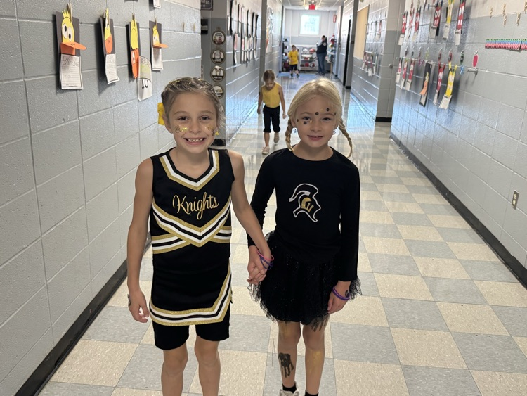 Students dressed in Spirit wear