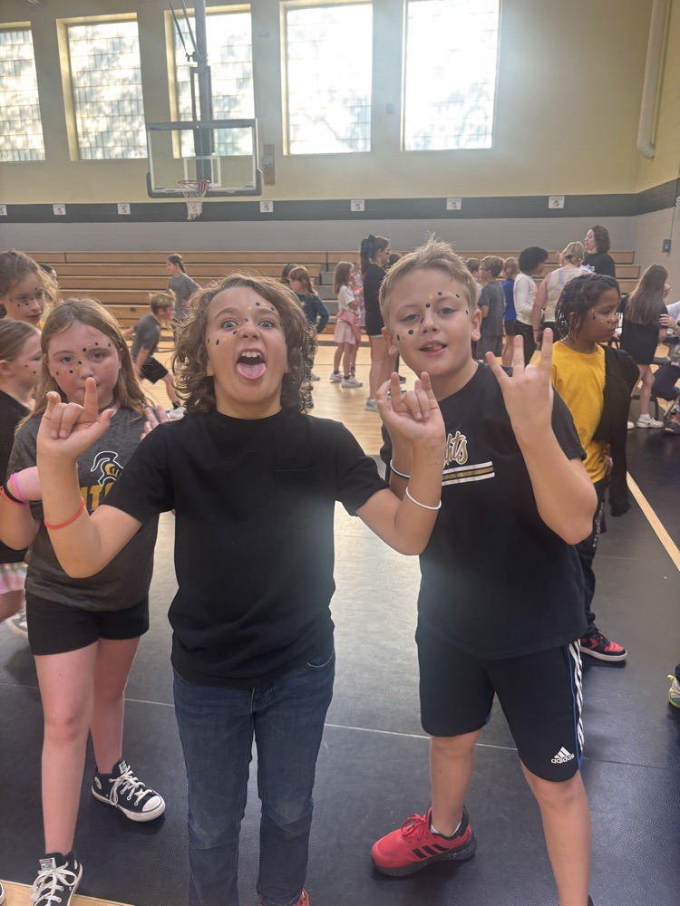 kids at school fun walk