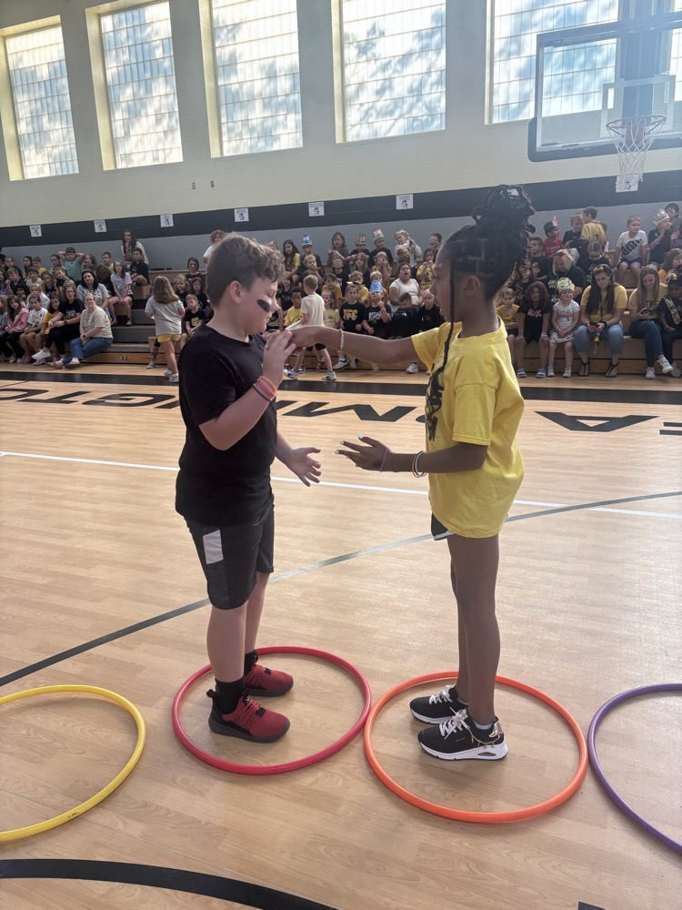 kids playing Rock Paper Scissors Shootout