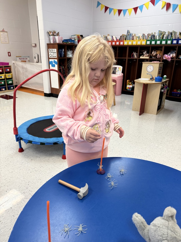 Fall themes and classroom activities 🎃 🍁