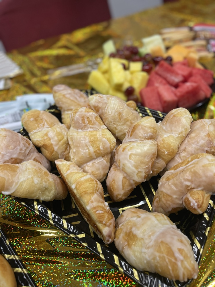 teachers with breakfast 