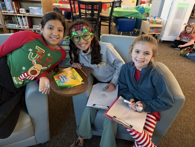 students in the library 
