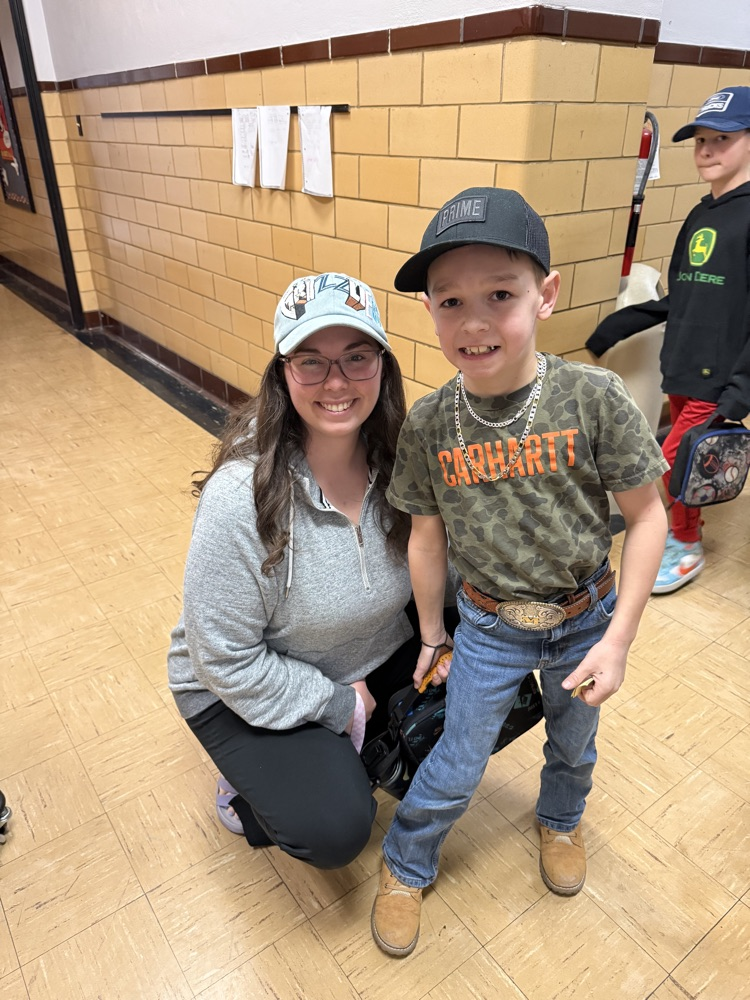 We love celebrating Read Across America Week! Today we had HATS Off to Reading,📚 🎩  tomorrow is dress like your favorite character! 