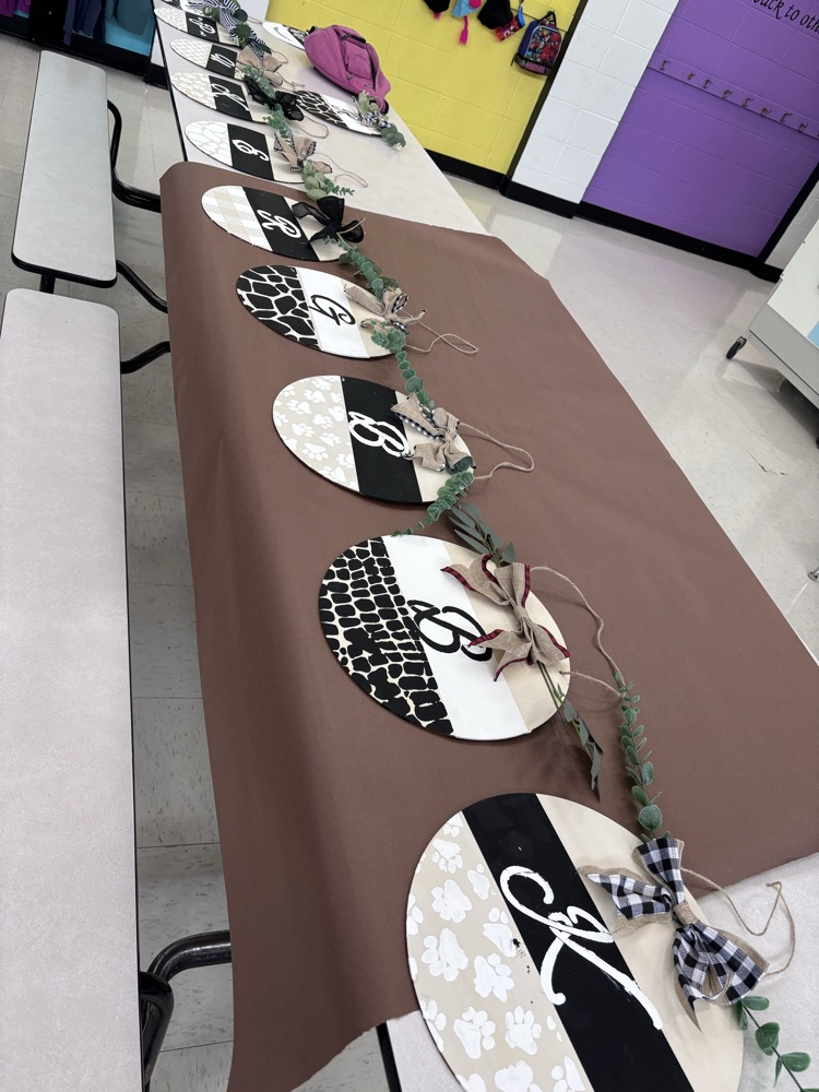 students making gifts