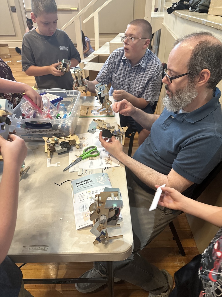 Kids building a robot