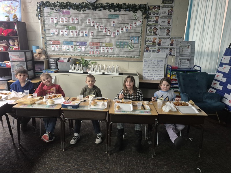 1st Grade enjoying texas roadhouse 