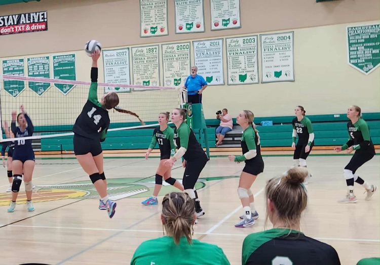 Varsity lady Rocket at Home versus Blanchester