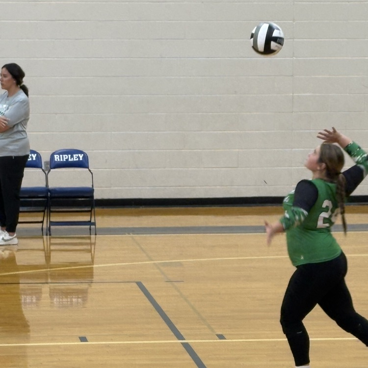 Rockets serve n ace