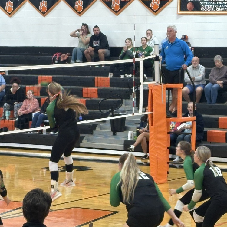 Rockets spike the ball