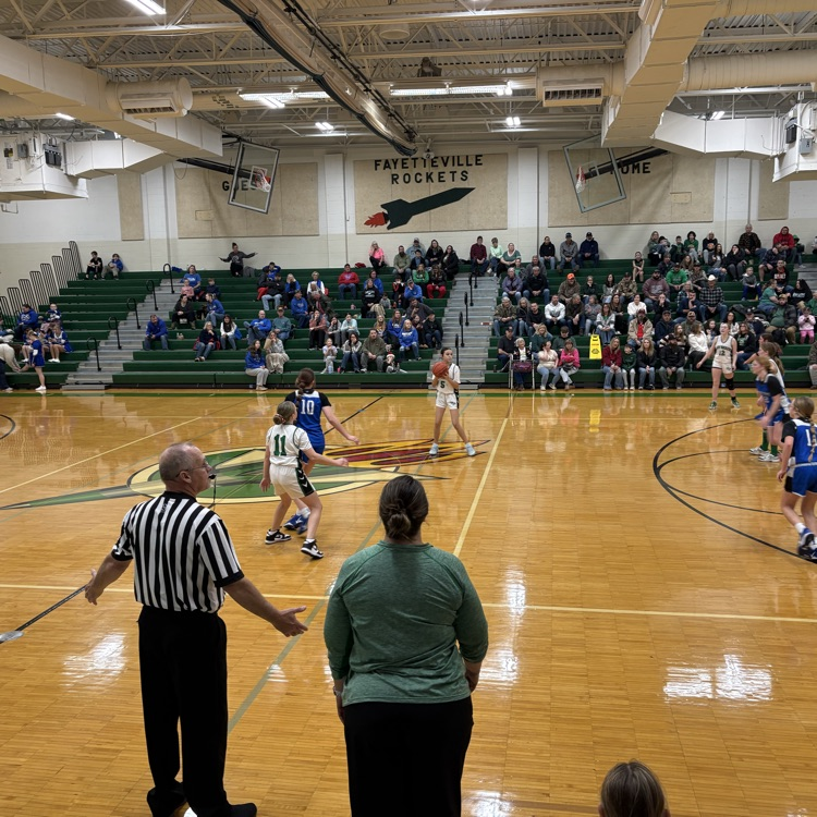 Rockets move the ball in offense 