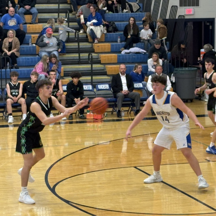 Rockets move the ball on the perimeter 