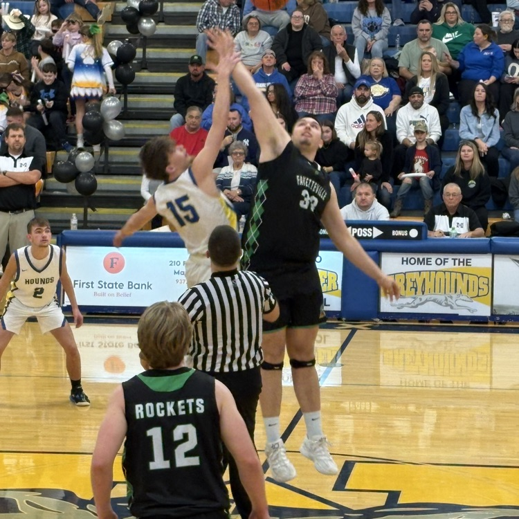 Rockets tip the ball