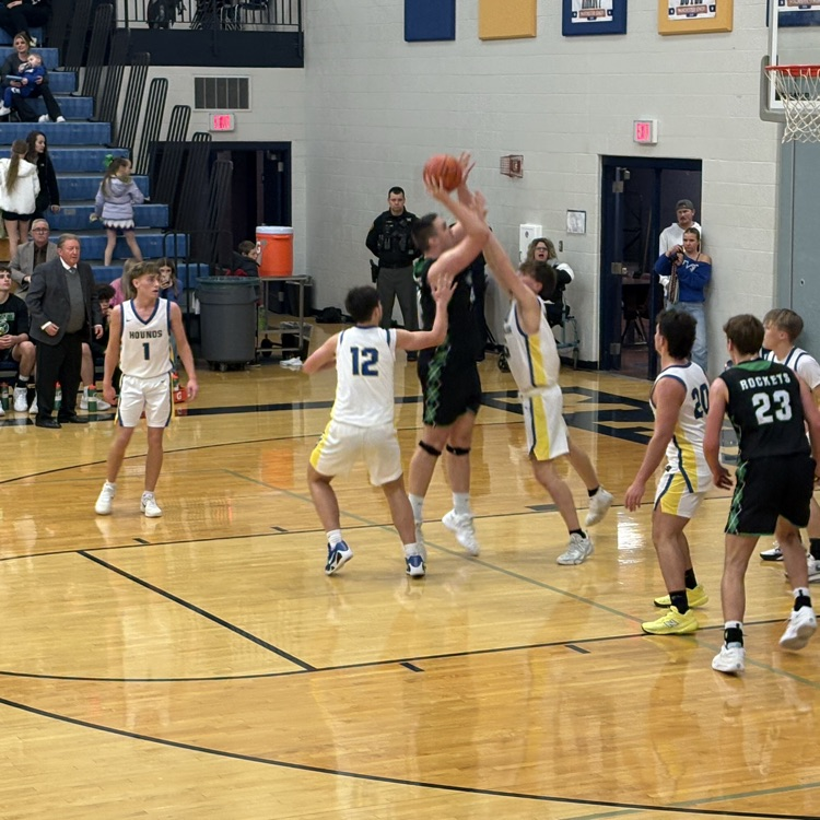 Rockets drive for two