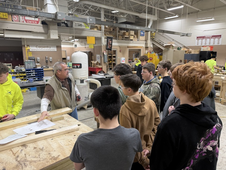 8th grade student tour at Southern Hills CTC