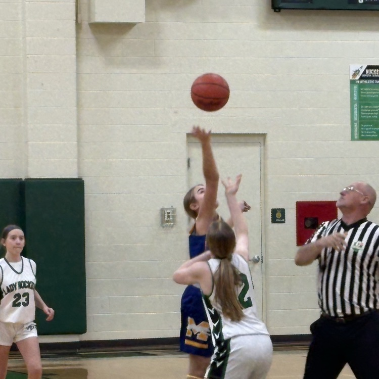 Rockets tip the ball